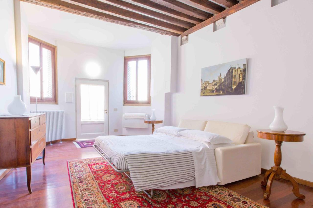 The Arch Historic Accommodation Venesia Bagian luar foto